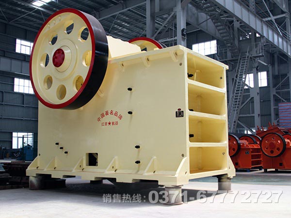 顎式粉碎機(jī)顎板、肘板和邊護(hù)板哪種好？