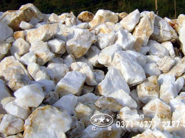 石英石粉碎機價格多少？