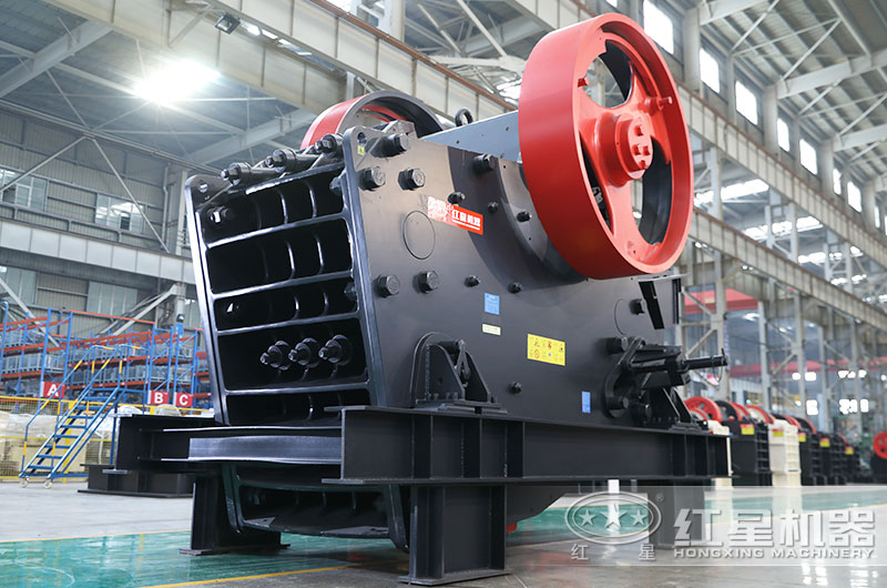 大型破碎石頭的機器叫什么？有哪些？附圖片