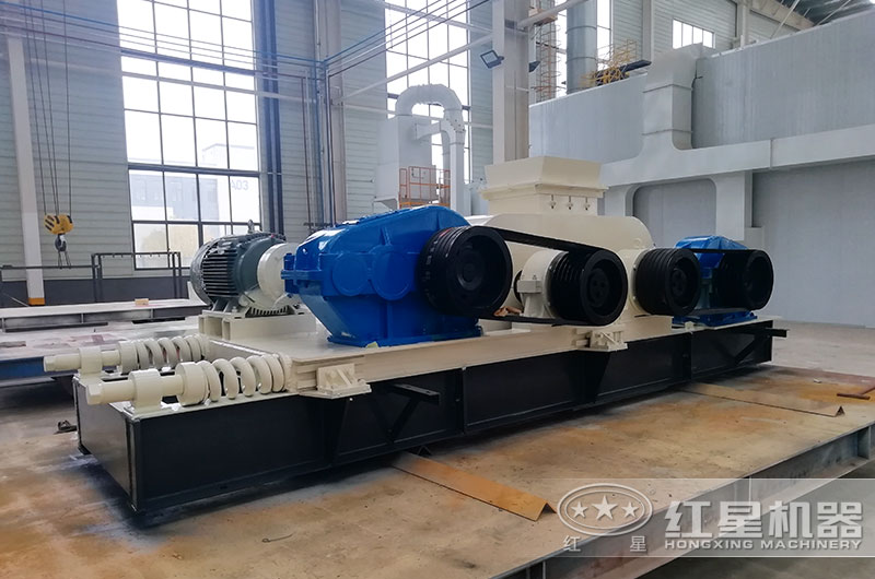 花崗巖對(duì)輥破碎機(jī)可以破碎到什么粒度？設(shè)備價(jià)格多少？