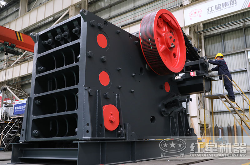 鄂破碎機900x1200時產(chǎn)多少噸？多少錢？