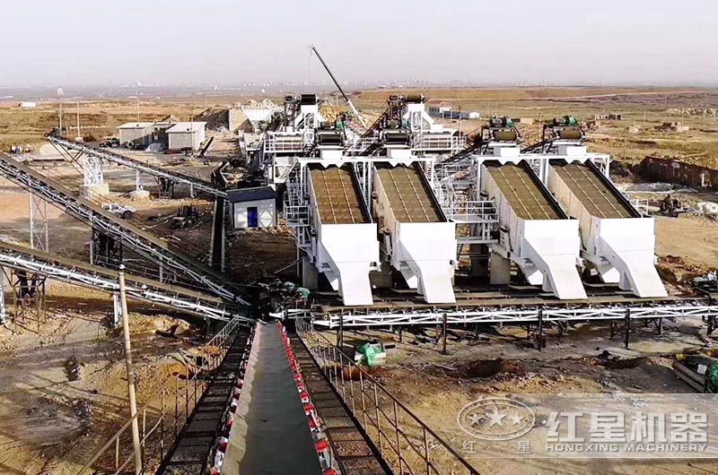 河北客戶大型砂場(chǎng)，配置多臺(tái)設(shè)備