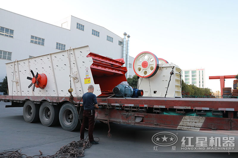 設(shè)備裝車準(zhǔn)備發(fā)貨