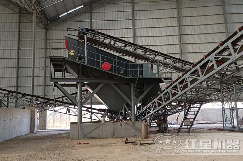 振動(dòng)篩工作現(xiàn)場(chǎng)圖片