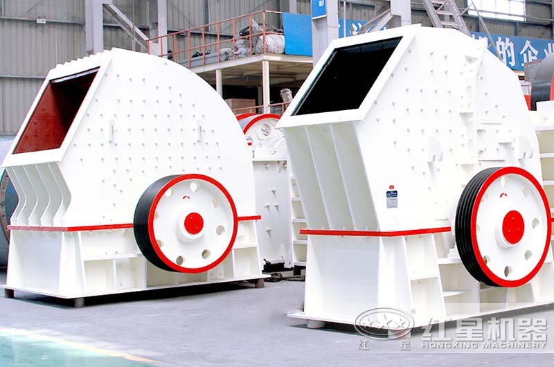 對比傳統(tǒng)錘破，一次成型單段錘破碎石強、出料更好