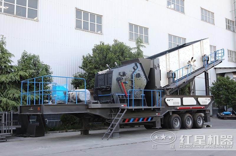 移動式煤塊破碎機(jī)圖片