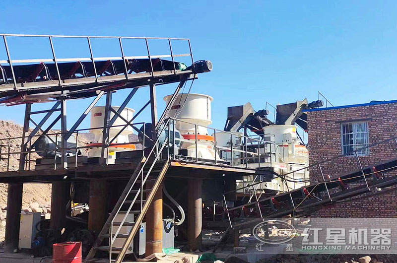 2臺設備聯(lián)合作業(yè)，產(chǎn)量高