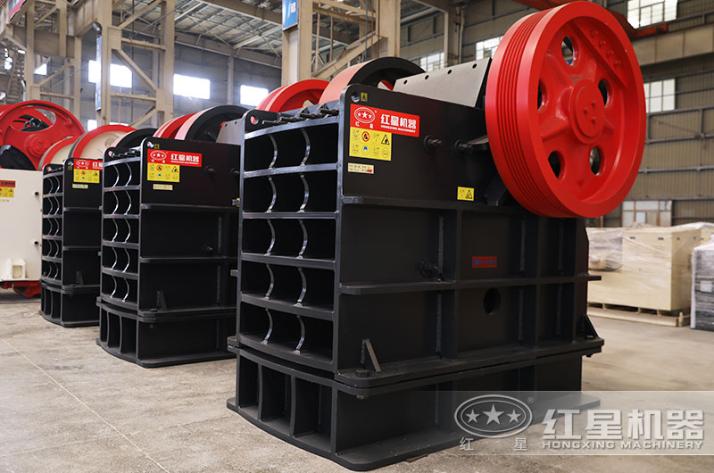 硅礦石破碎機(jī)圖片