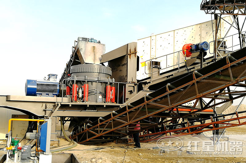 大型移動(dòng)式鵝卵石破碎生產(chǎn)設(shè)備