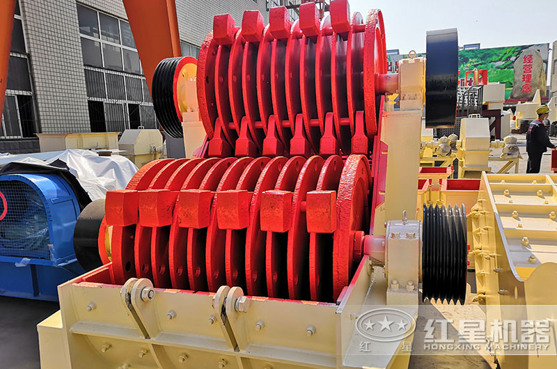 雙級破碎機(jī)內(nèi)部結(jié)構(gòu)