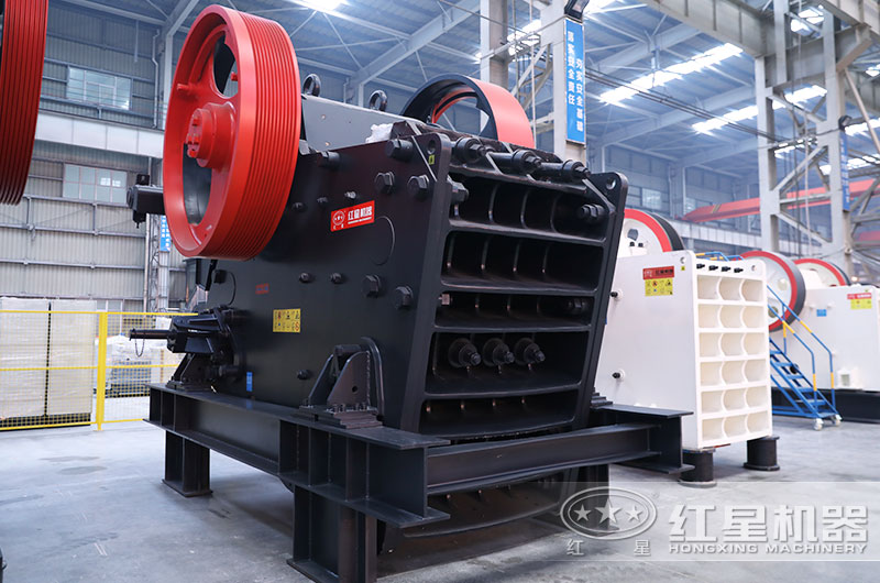 破碎瀝青的用什么機子？瀝青破碎機型號及視頻