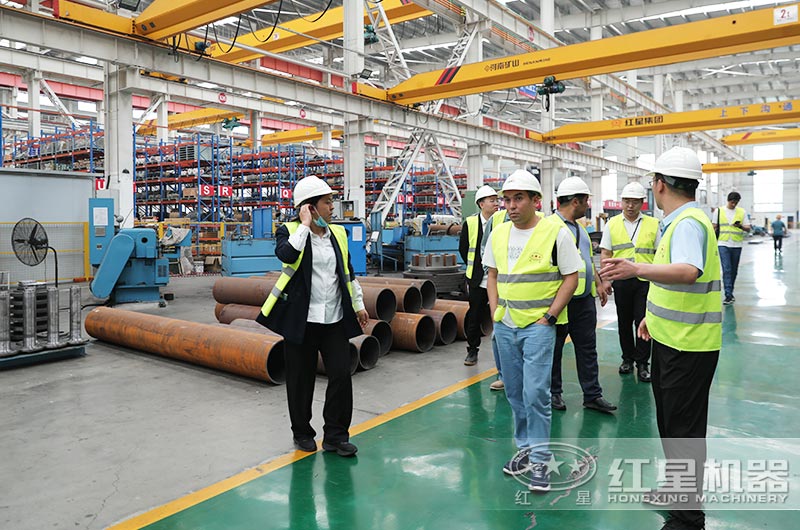 客戶來(lái)廠考察設(shè)備