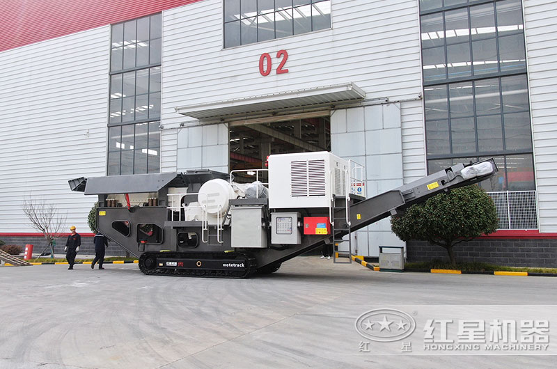 履帶移動(dòng)顎式破碎站圖片