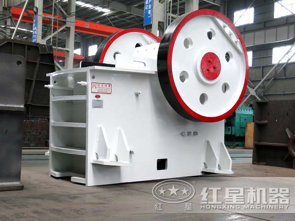 1215廢鋼鄂式破碎機多少錢一臺？預(yù)期產(chǎn)值可達多少噸？