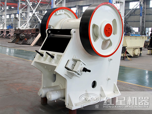 對比傳統(tǒng)鄂破機，新一代歐版鄂式破碎機具有哪些優(yōu)勢？