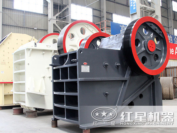 慶元旦，河南紅星鄂式破碎機(jī)年末大優(yōu)惠開始了