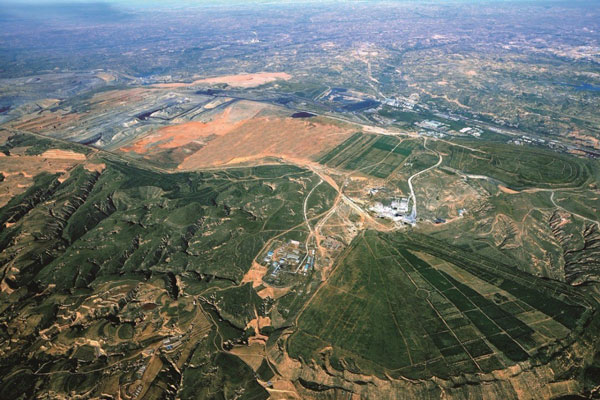 推動(dòng)綠色礦山建設(shè)，紅星破碎機(jī)廠家鼎力相助