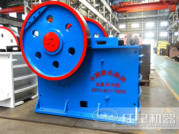 150×250顎式破碎機(jī)小體格擁有大能量， 輔助客戶創(chuàng)高收