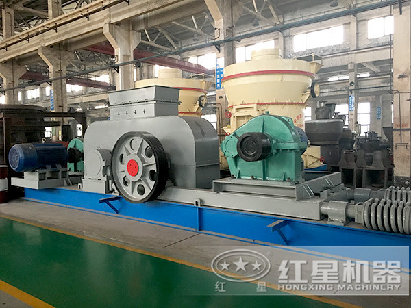 紅星輥式破碎機(jī)生產(chǎn)車(chē)間
