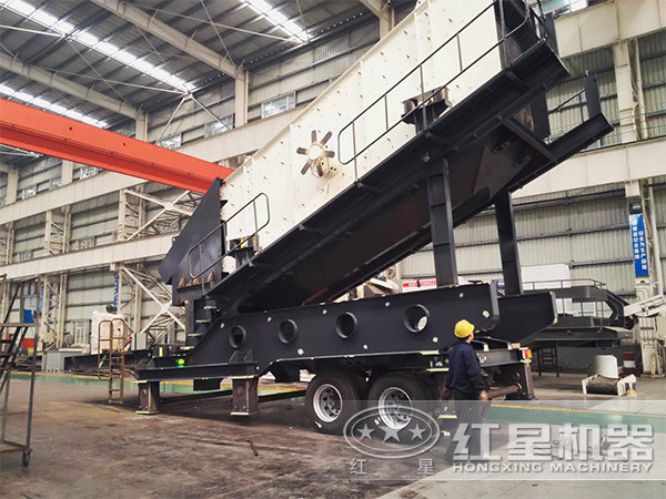 粗細骨料篩分，為什么大家都在用移動砂石分篩機?