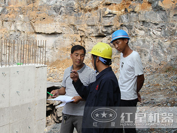 紅星技術(shù)工程師現(xiàn)場指導客戶