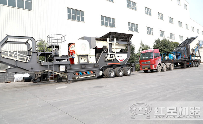 時產(chǎn)100噸流動磕石機(jī)排隊發(fā)貨中