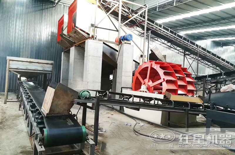 河南客戶(hù)輪式洗砂機(jī)工作現(xiàn)場(chǎng)