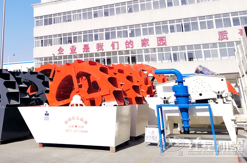 型號齊全的輪斗式洗砂機及配套細(xì)沙回收機