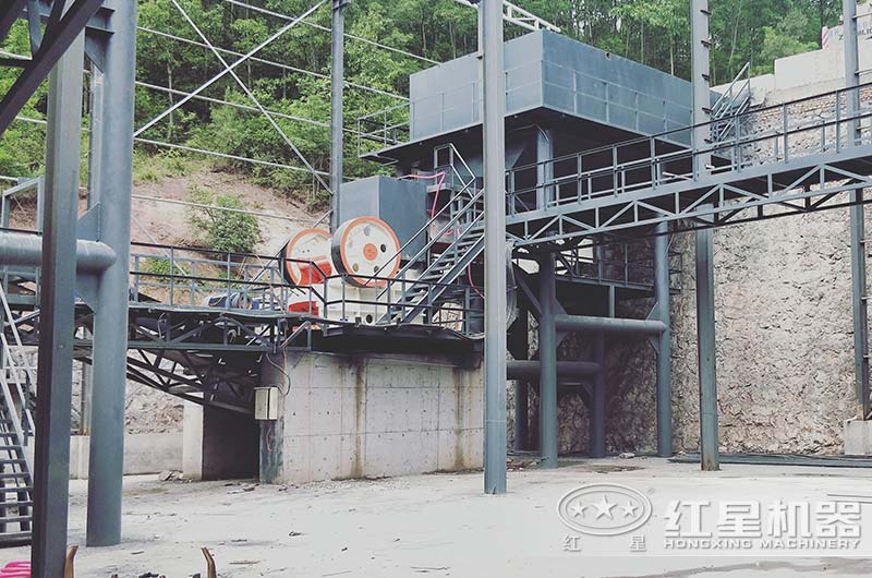 價(jià)格5萬元小型碎石機(jī)設(shè)備都有哪些？