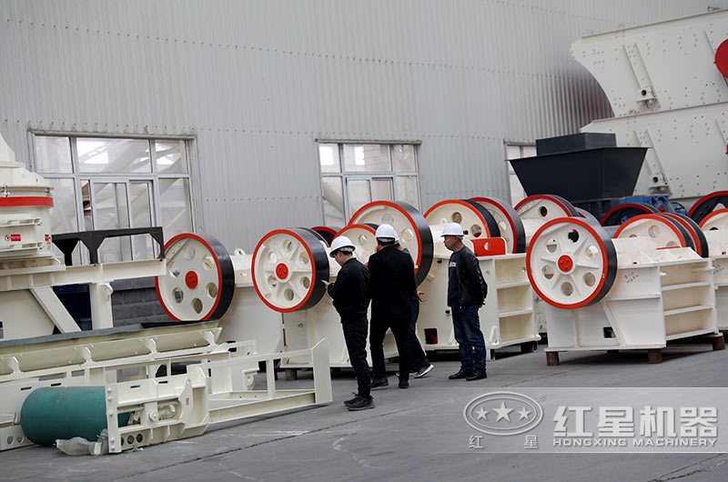 破碎石頭的設備有哪些？內(nèi)含設備圖片