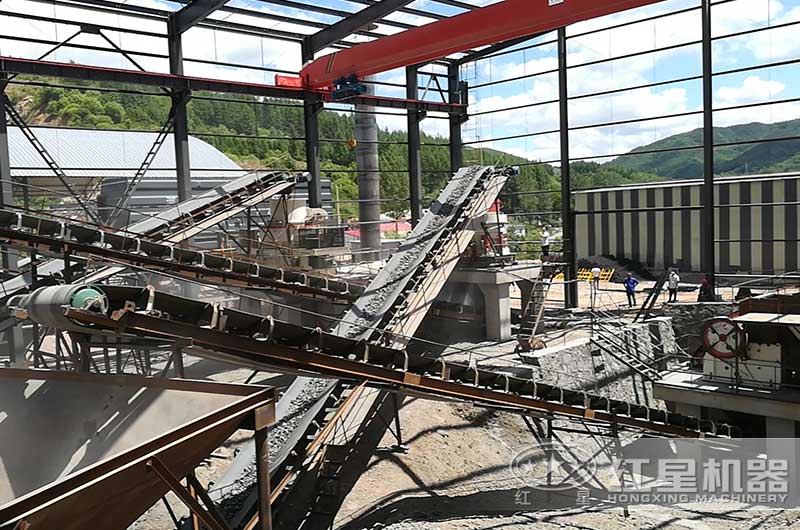 碎石價(jià)格多少錢一方？中碎碎石機(jī)一天能碎多少噸？多少錢一臺(tái)？