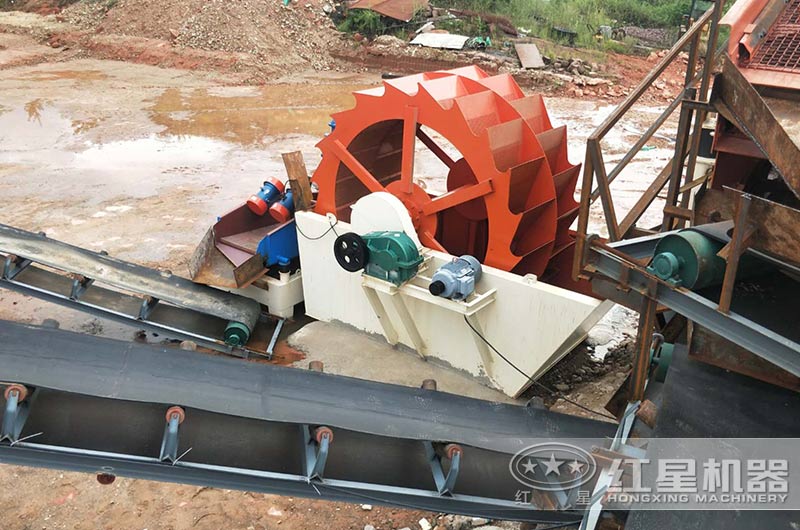 沙包土洗出來(lái)的沙好還是河沙好？洗出好沙子的機(jī)器有哪些？